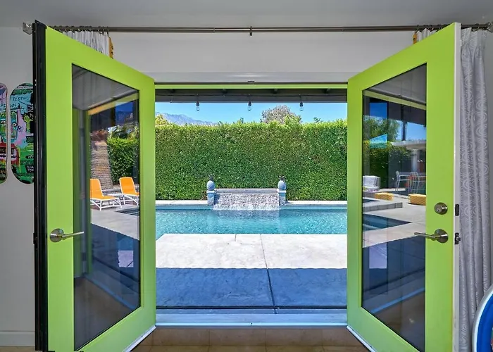Pineapple Splash! Complete Privacy! Salt Pool!