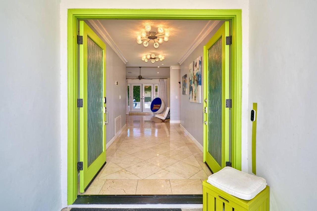 Holiday home Pineapple Splash! Complete Privacy! Salt Pool! *