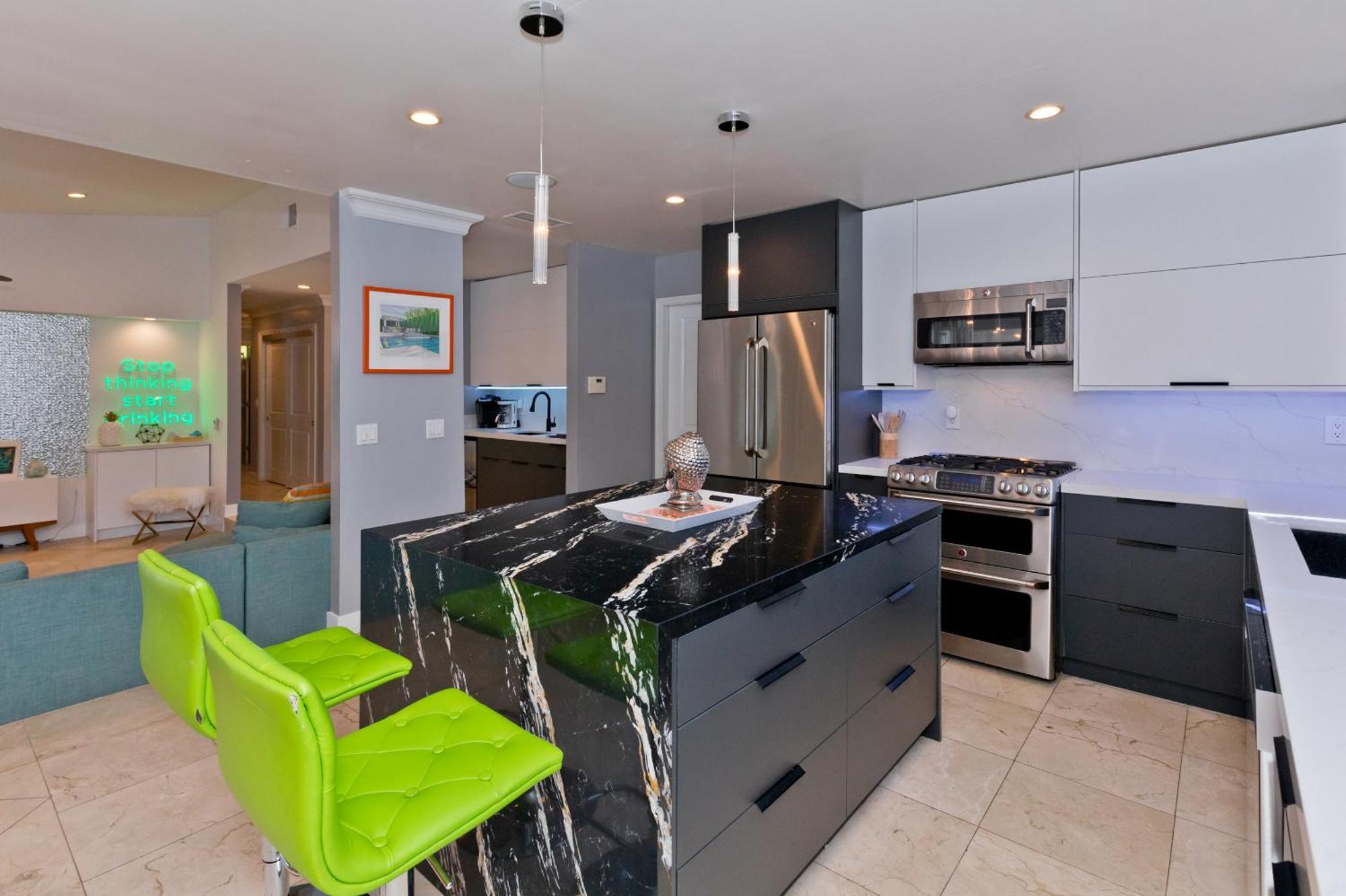 Holiday home Pineapple Splash! Complete Privacy! Salt Pool! Palm Springs