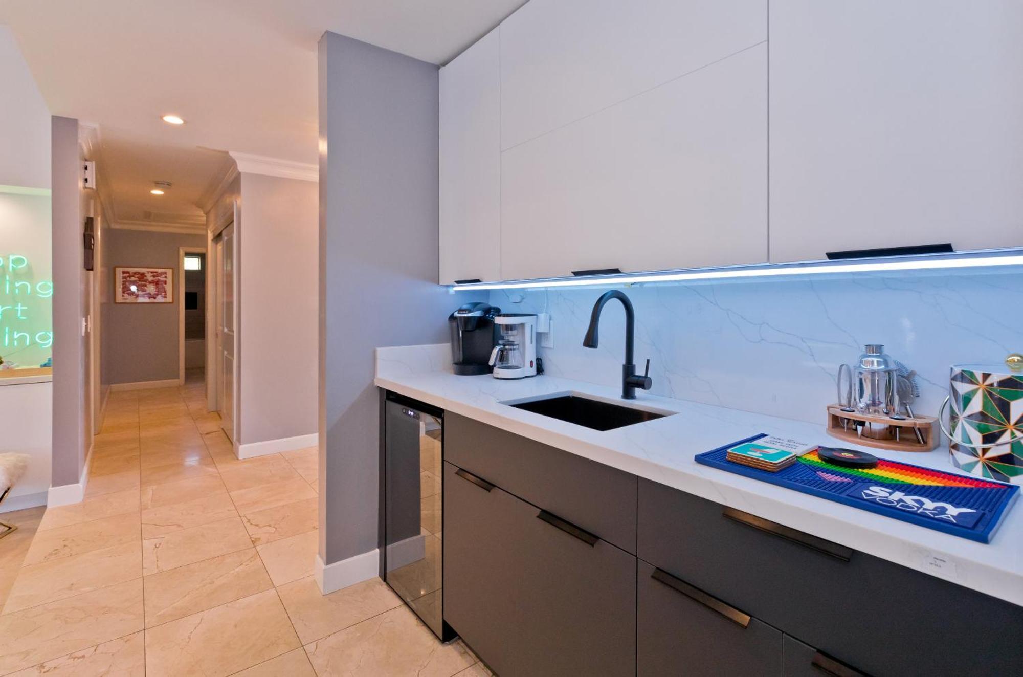 Pineapple Splash! Complete Privacy! Salt Pool! Holiday home *