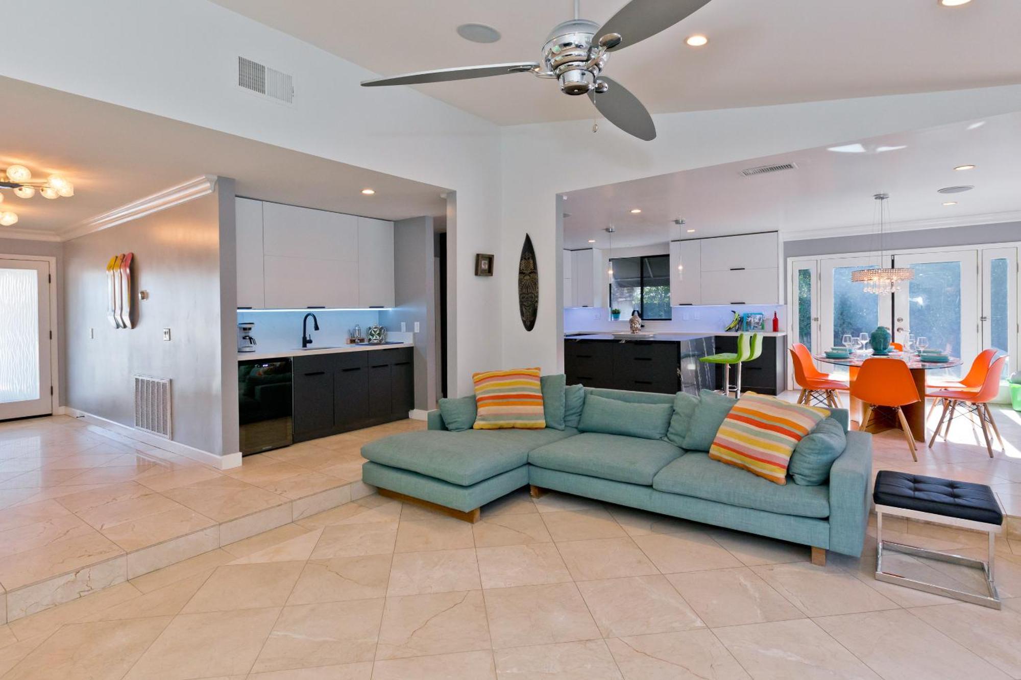 Pineapple Splash! Complete Privacy! Salt Pool! *